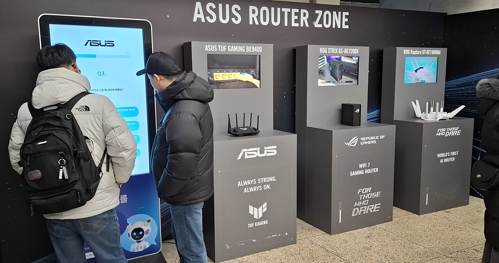 ASUS WiFi 7 Gaming Zone - ASUS WiFi 7 Router Display