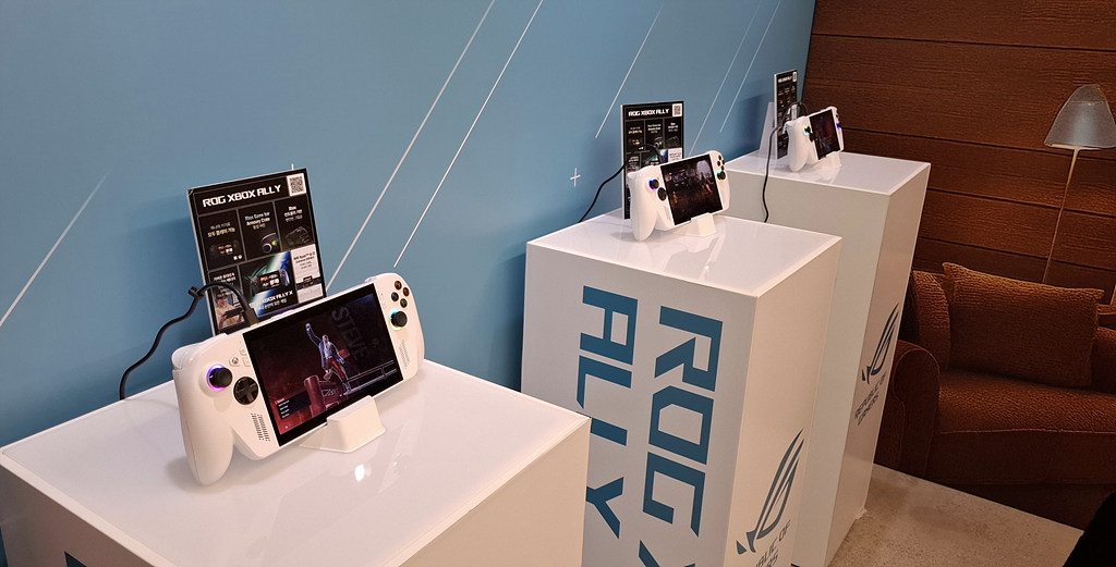 ASUS WiFi 7 Gaming Zone - 2nd Floor #5